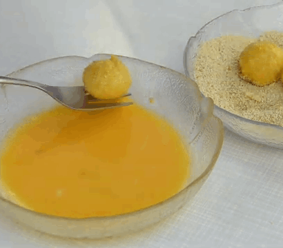 How to make fried mozzarella balls-3 » Tavolart How to make fried mozzarella balls